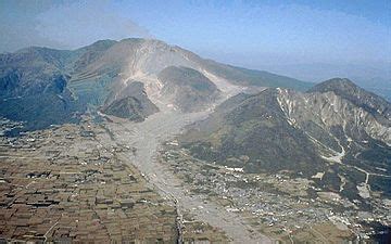 Mount Unzen Pyroclastic Flow 的图像结果