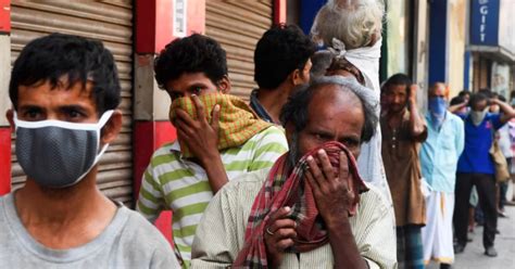 'People spitting everywhere': Crowds at Bhagirath Palace disregard ...