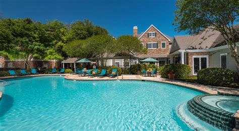 Photos of The Lodge at Shavano Park | Apartments in San Antonio, TX