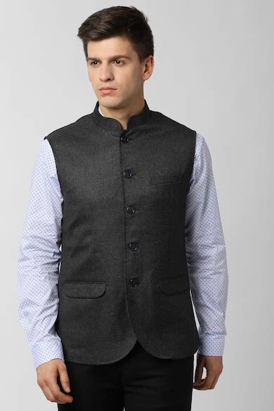 Buy Men Black Solid Nehru Jacket Online - 476164 | Peter England