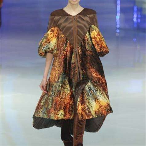 Bosideng - 波司登 - Fashion Week - Fashion shows - Womenswear - Fall ...