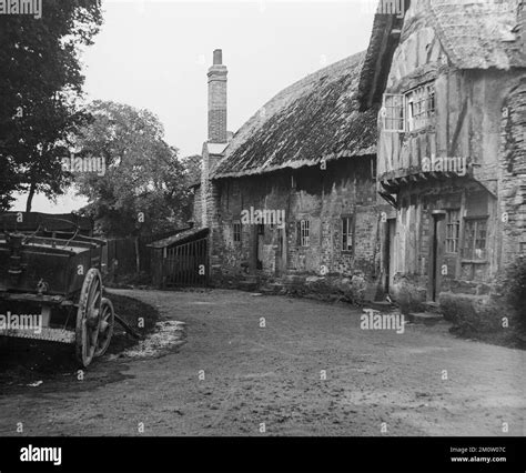 English traditional village Black and White Stock Photos & Images - Alamy