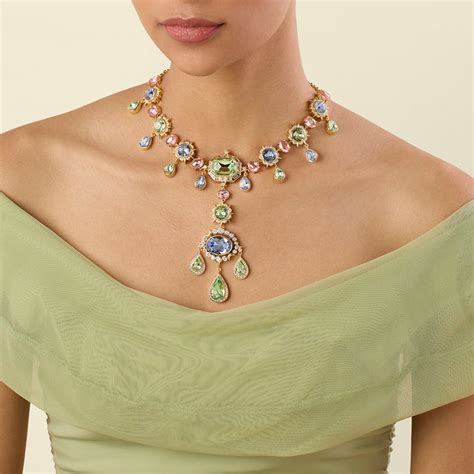Empressa Statement Necklace
