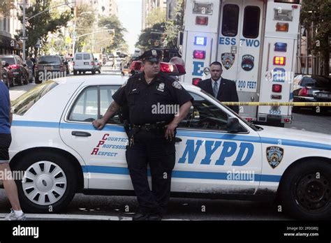 19 September 2010 - New York, NY - Secret Service agent arrest a ...