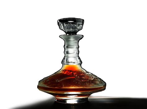 The 10 Most Expensive Bottles of Scotch in the World - Hello Travel Buzz