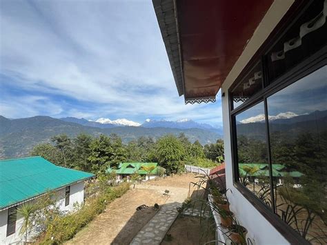 EMAHO BOUTIQUE RESORT (Hee) - Resort Reviews & Photos - Tripadvisor