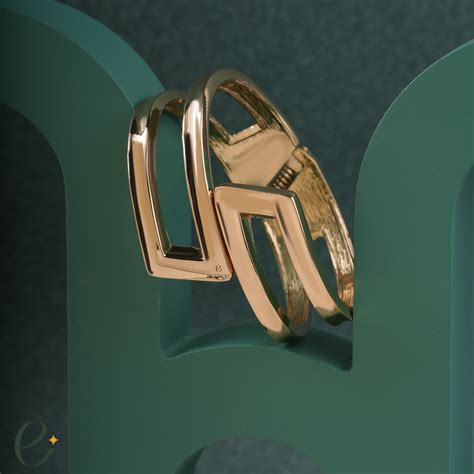 Linear Gold Bracelet – Timeless Jewelry for All Events – Engage Jewels