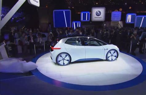 Volkswagen ID hatchback: first prototypes to be built next month ...