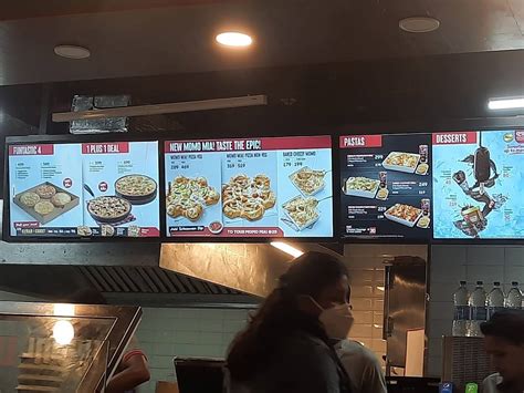 Menu at Pizza Hut, South Dum Dum, No 14