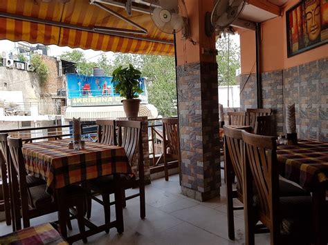 CONNAUGHT CLUB HOUSE, New Delhi - Connaught Place/Janpath - Restaurant ...