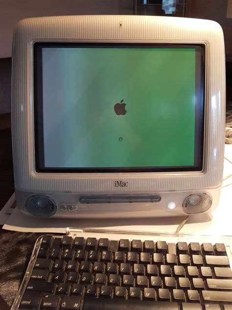 iMac G3 Screen Discoloration | MacRumors Forums