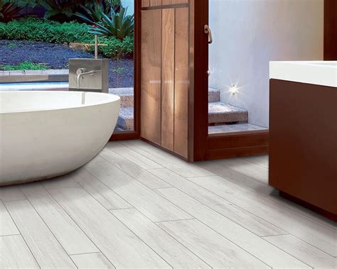 Northwind White 6 x 36 Porcelain Wood Look Tile - JC Floors Plus