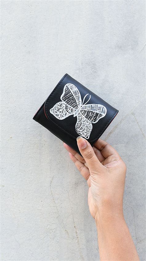 We Make Beautiful Bags – Chiaroscuro