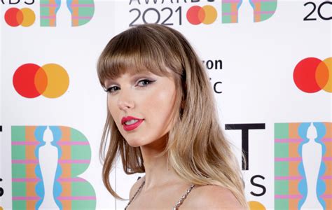 Listen to an extended snippet of Taylor Swift's new 'Wildest Dreams' re ...