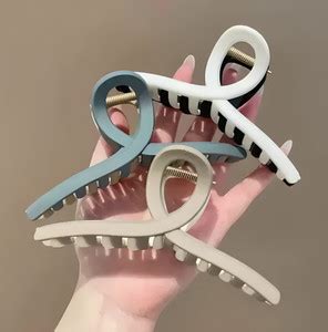 Freebies Plastic Hair Clutchers for Girls & Women Pack of 3 Hair Clip ...