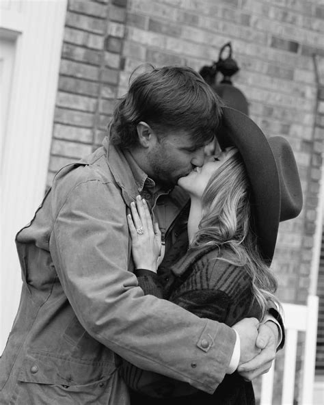 Lainey Wilson's Engagement Ring: A Chunky Trend