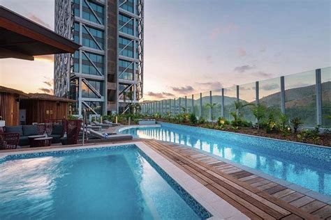 Hilton Port Moresby Hotel & Residences Pool Pictures & Reviews ...