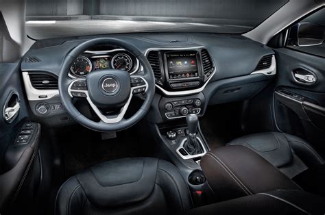 2014 Jeep Cherokee: Around the Block - Automobile Magazine