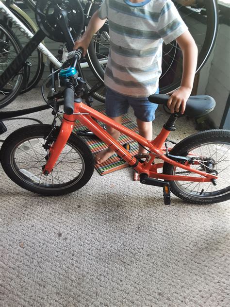 2022 Specialized JETT 16