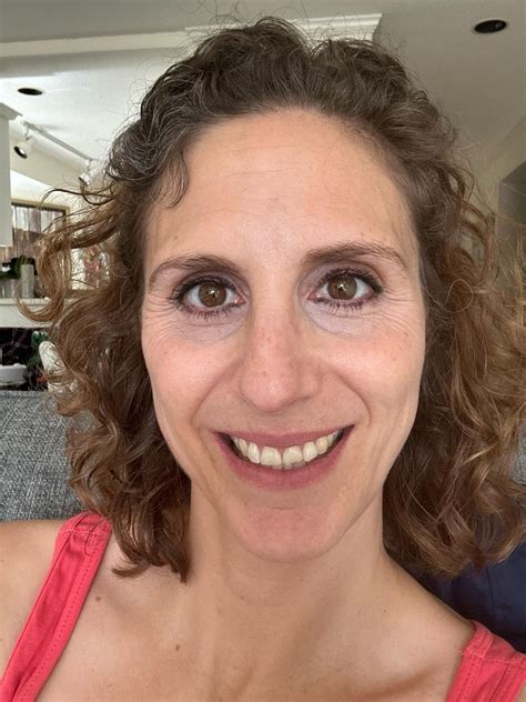 Romy van der Merwe, Imposter Syndrome and Career Coach on LinkedIn: #motivation #careers # ...