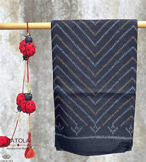 Patola Shawl – AMOUNEE - Handloom & Handicraft