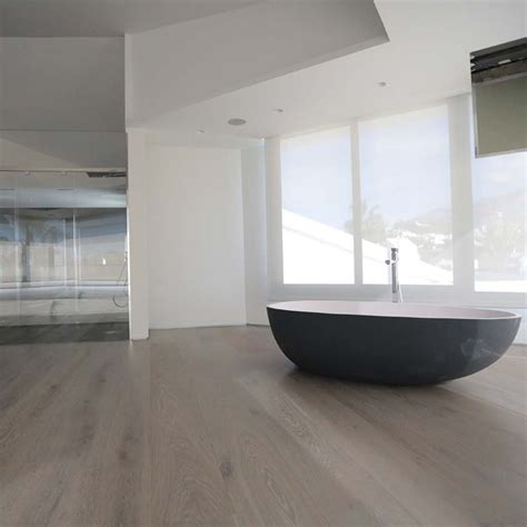 Natural Oak Multilayer Flooring with Birch Plywood Base