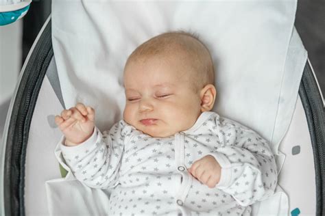 Your Newborn Baby's Sleep Cycle Explained