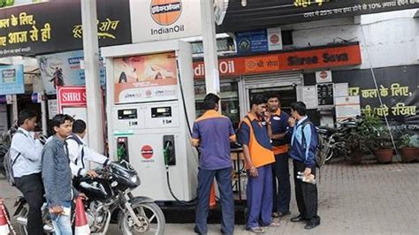 Petrol-Diesel: अचानक एक्साइज ड्यूटी में बढ़ोतरी, क्या महंगे होंगे ...