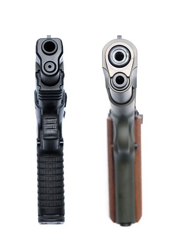 Pointing Revolver 的图像结果