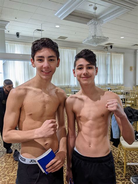 Boxing Kid 的图像结果