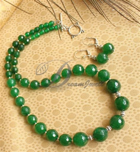 DREAMJWELL - Beautiful Green Agates Designer Necklace Set DJ21258 ...