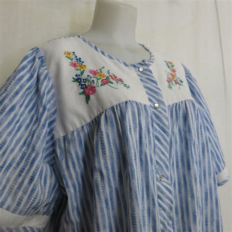 Buy Womens House Coats Online In India - Etsy India