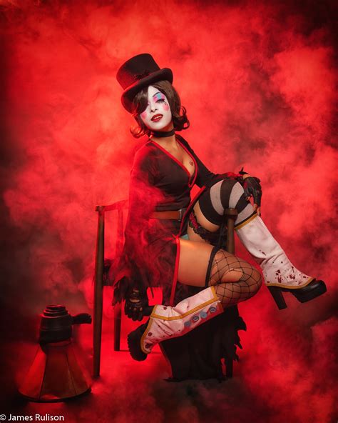Mad Moxxi Cosplay