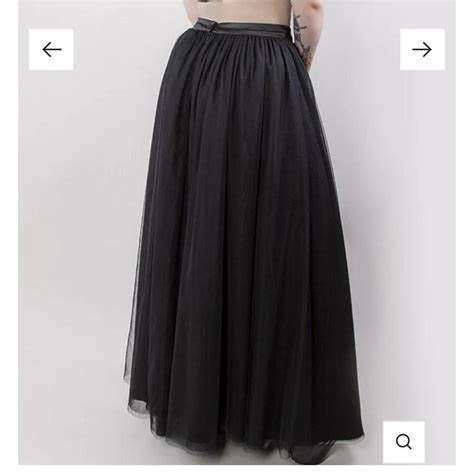 Floor length black skirt - Size 12 - Depop