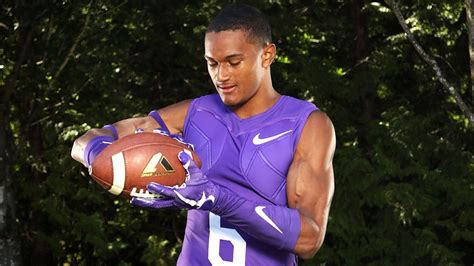 Tennessee Volunteers lose QB prospect Adrian Martinez to Nebraska ...