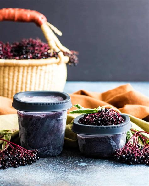 How to Make Elderberry Syrup: Simple Recipe with Fresh or Dried Berries