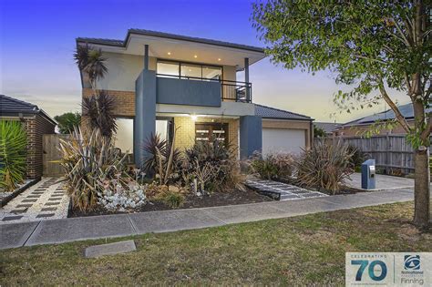 9 St Clair Avenue, Cranbourne West VIC 3977 | Domain