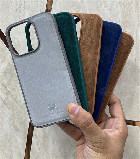 LEATHER LOOK SWAROVSKI CASE – My Store