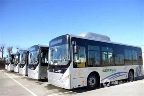 陕西：46辆混合动力公交亮相榆林 新年即将投入运营_新能源汽车网