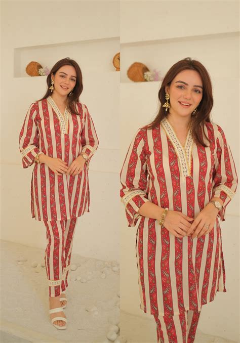 Red Striped Kurta Pants Suit Set