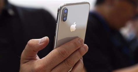 iPhone Users Are Reporting Getting Locked Out Of Their Apple IDs With ...