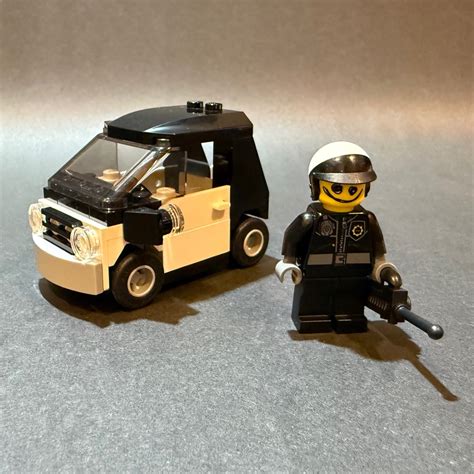 LEGO Movie Good Cop Bad Cop Police Set, Hobbies & Toys, Toys & Games on ...