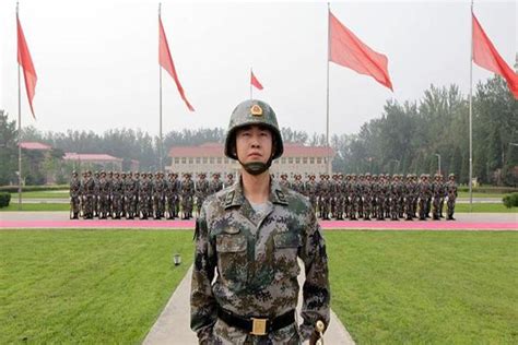 北京卫戍部队现任司令员及政委都是谁？ - 每日头条