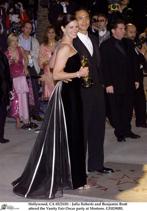 Julia Roberts Oscars Dress
