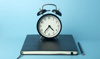 8 Steps to a Decluttered Work from Home Desk - Durian Blog