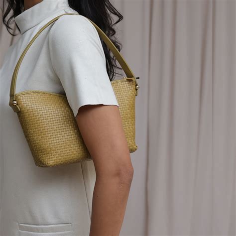 CA 66 - TOP HANDLE - MUSTARD – Calonge