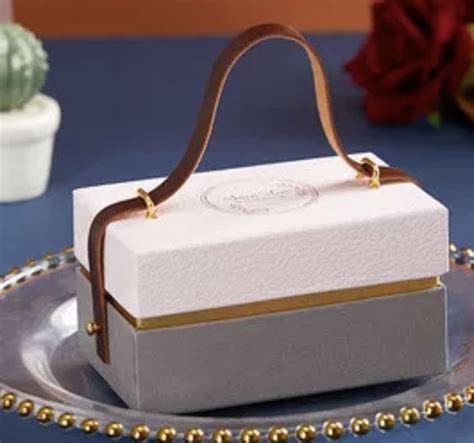 Gift Box Design 的图像结果