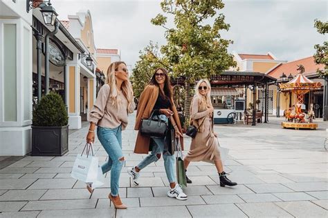 2026 Full-Day Shopping Tour from Vienna to Parndorf with Transport ...