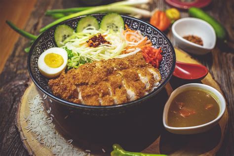 Aki Nom Nom Sushi & Ramen | Philadelphia, PA