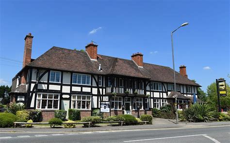 CROWN HOTEL (Wychbold) - Hotel Reviews, Photos, Rate Comparison ...